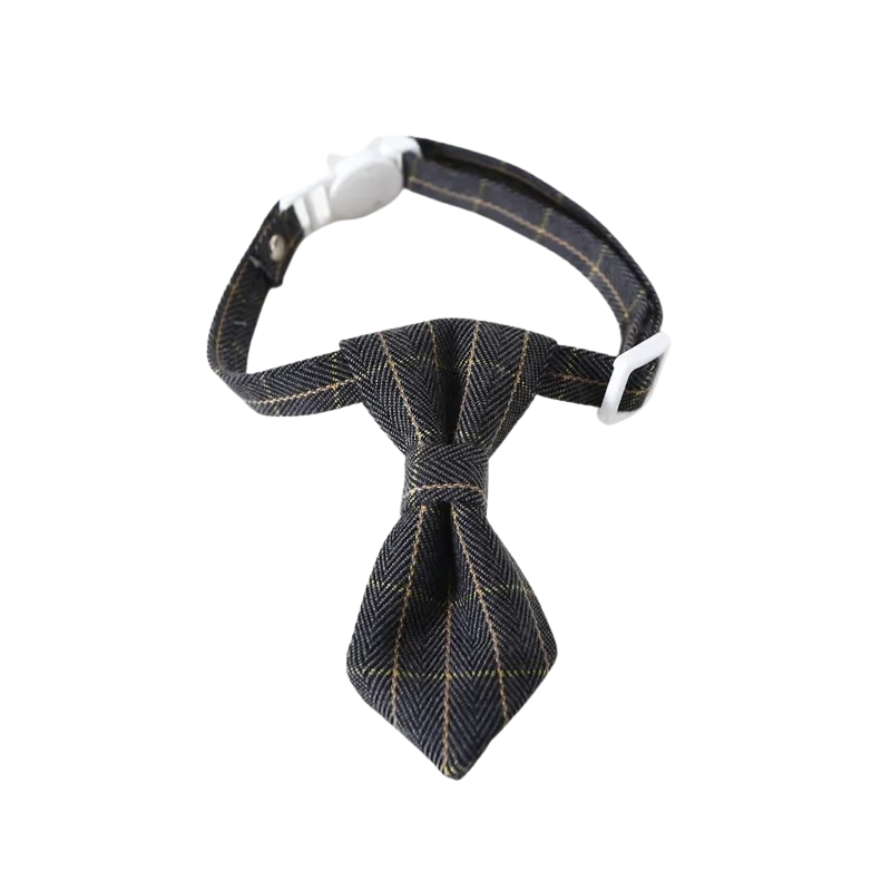 Collier/cravate en forme de noeud  élégant et discret pour chat