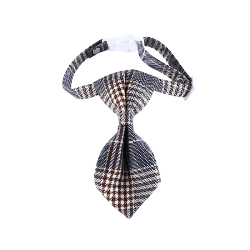 Collier/cravate en forme de noeud  élégant et discret pour chat